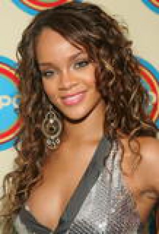 Rihanna 4.jpg